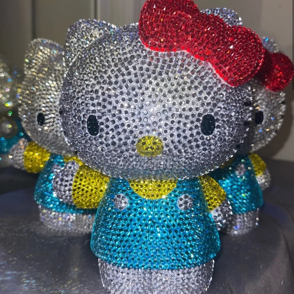 Hello Kitty Rhinestone Dancing Figure - Picture 1 of 6